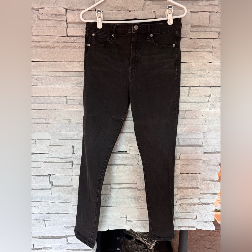 Gap High Rise True Skinny Black Wash Jeans